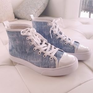 Fashion speakers. Like "jeans"